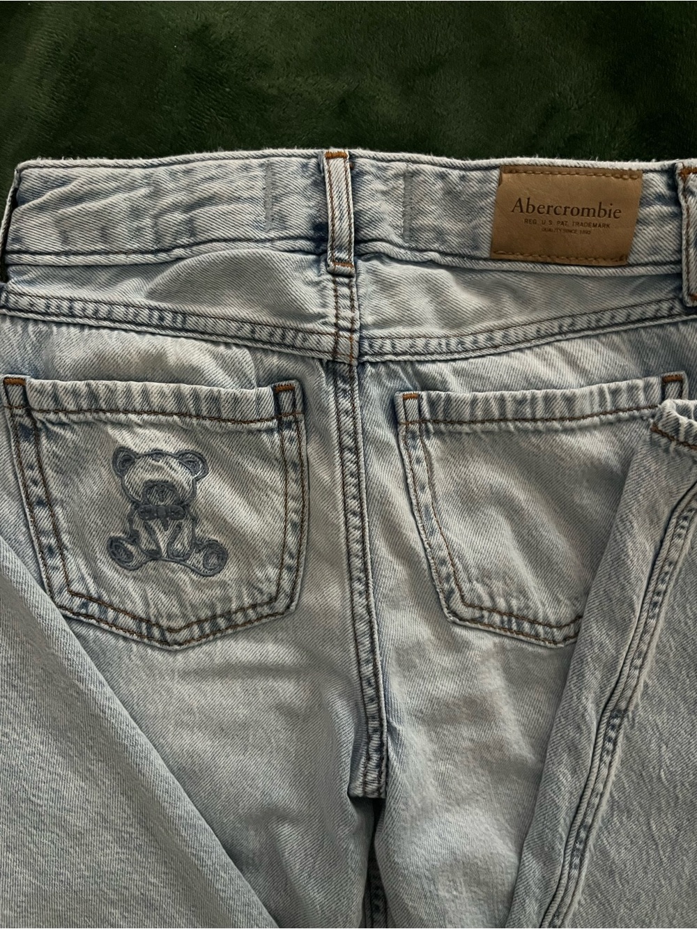 Abercrombie & Fitch Light Wash Women's Jeans with Bear Pocket Detail